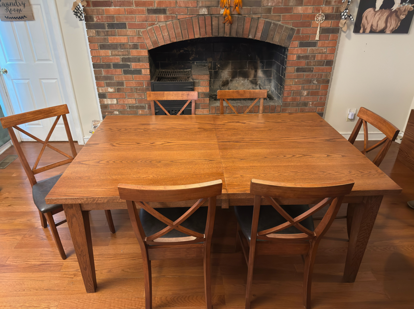 The Isabella Farm Table
