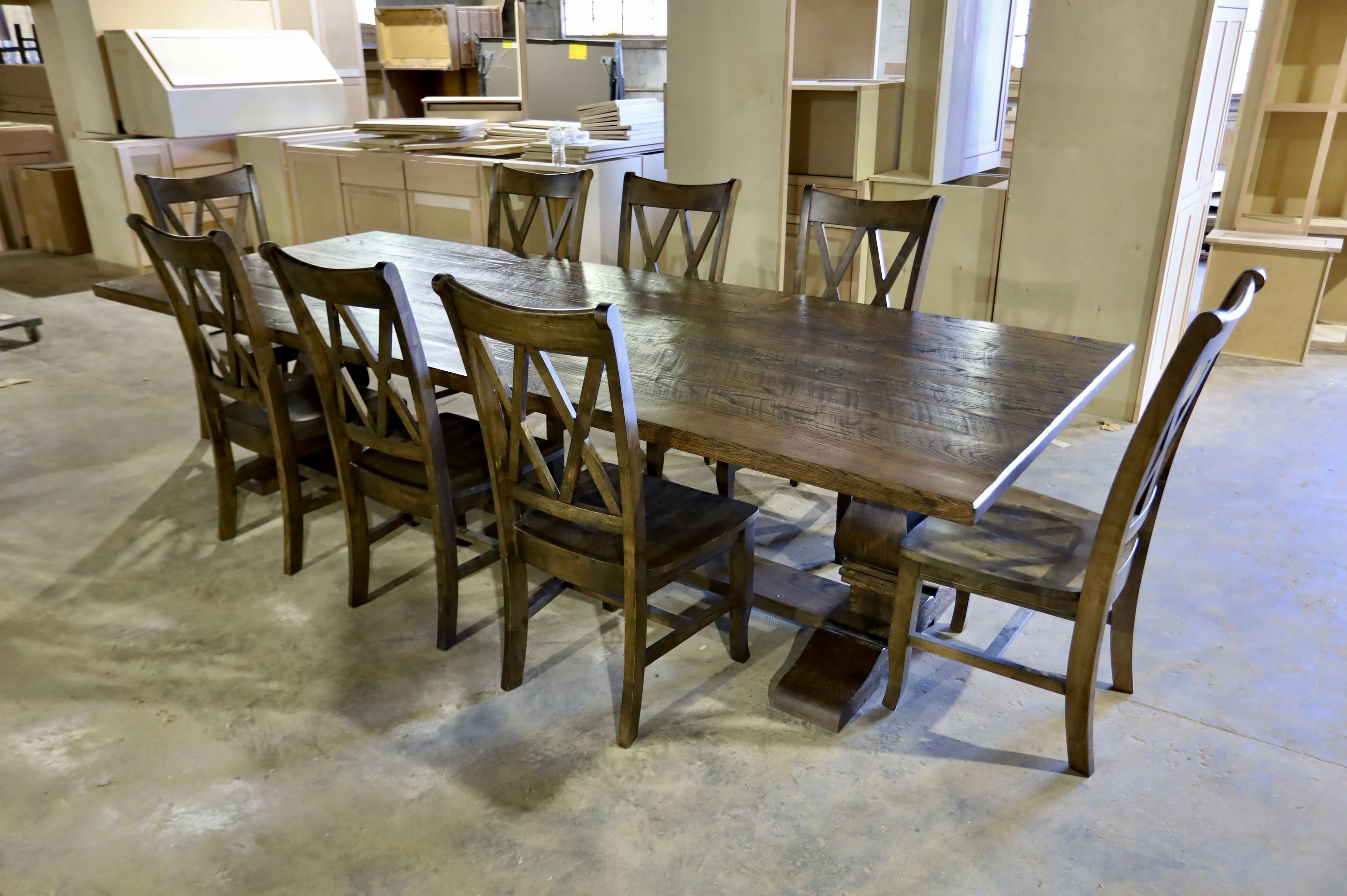 The Maverick Farm Table