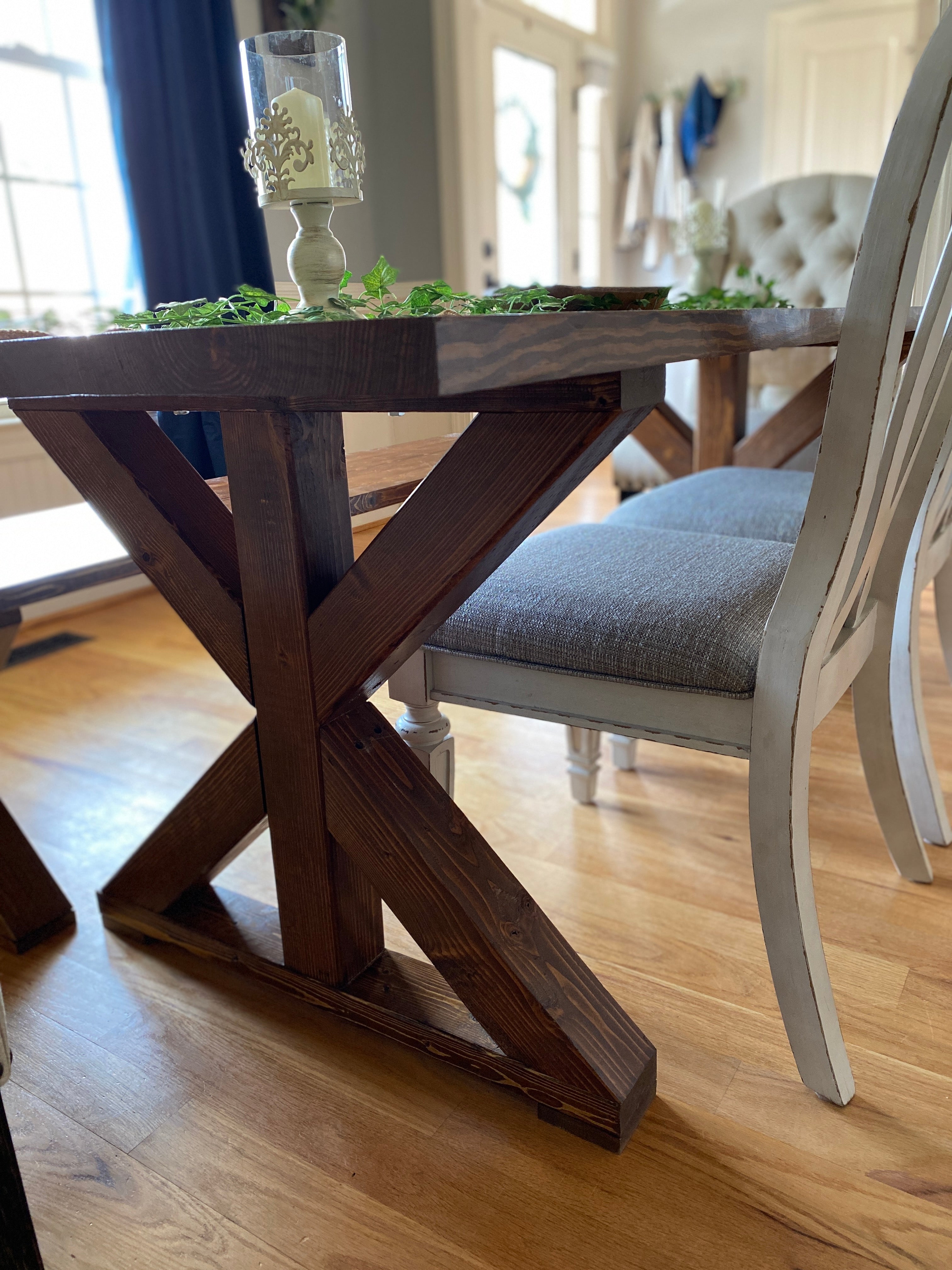 The Olivia Farm Table