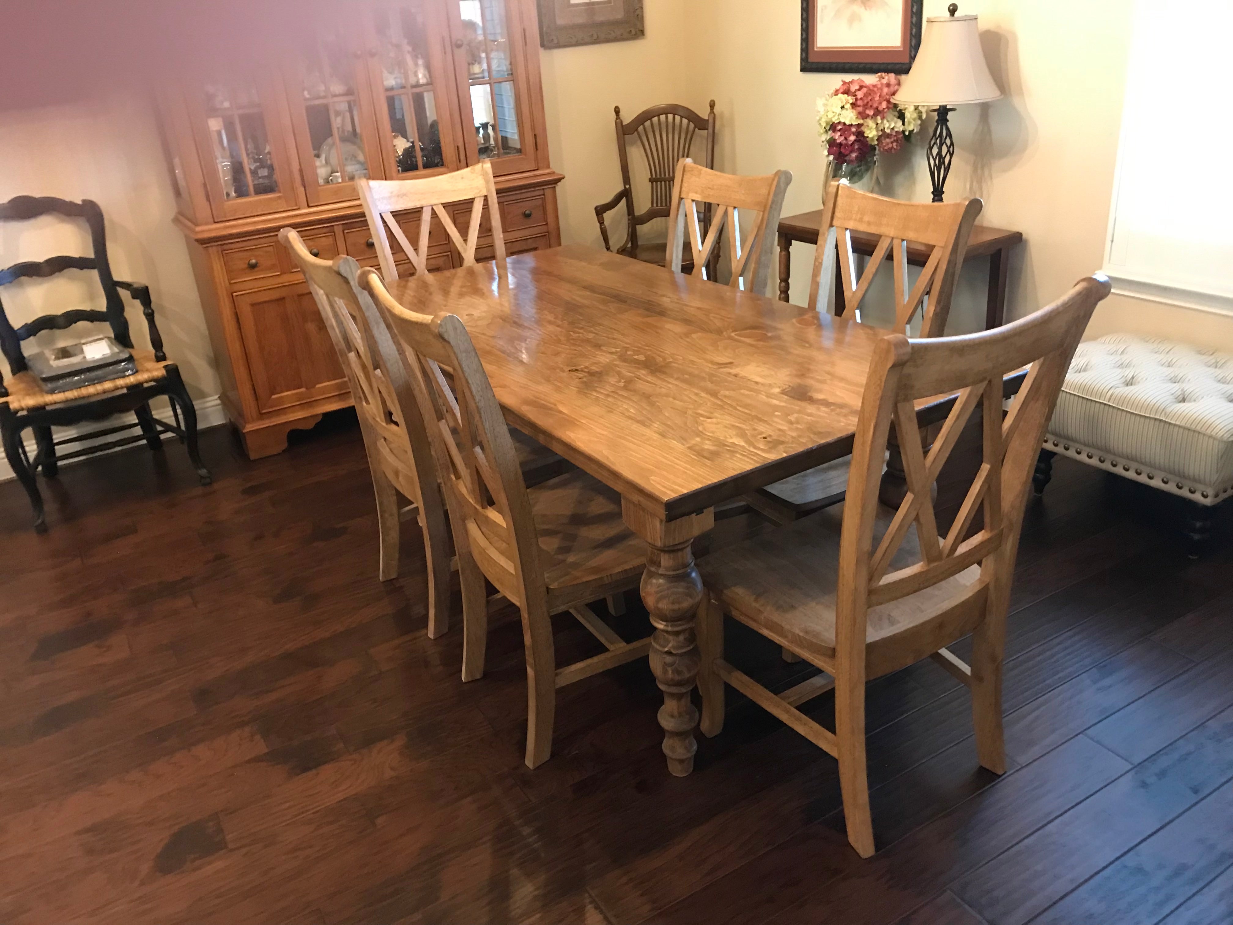 The Carolina Farm Table