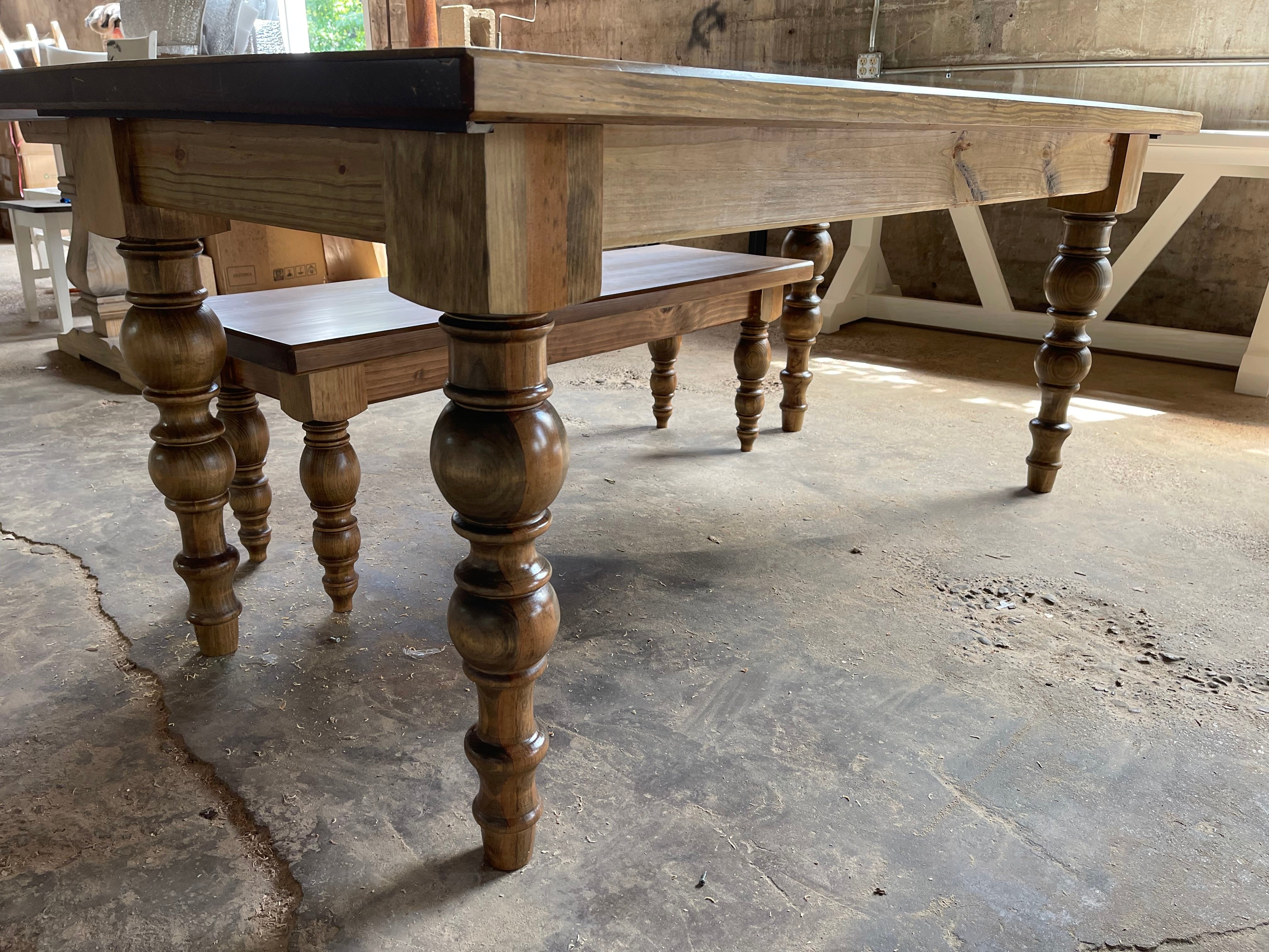 The Carolina Farm Table