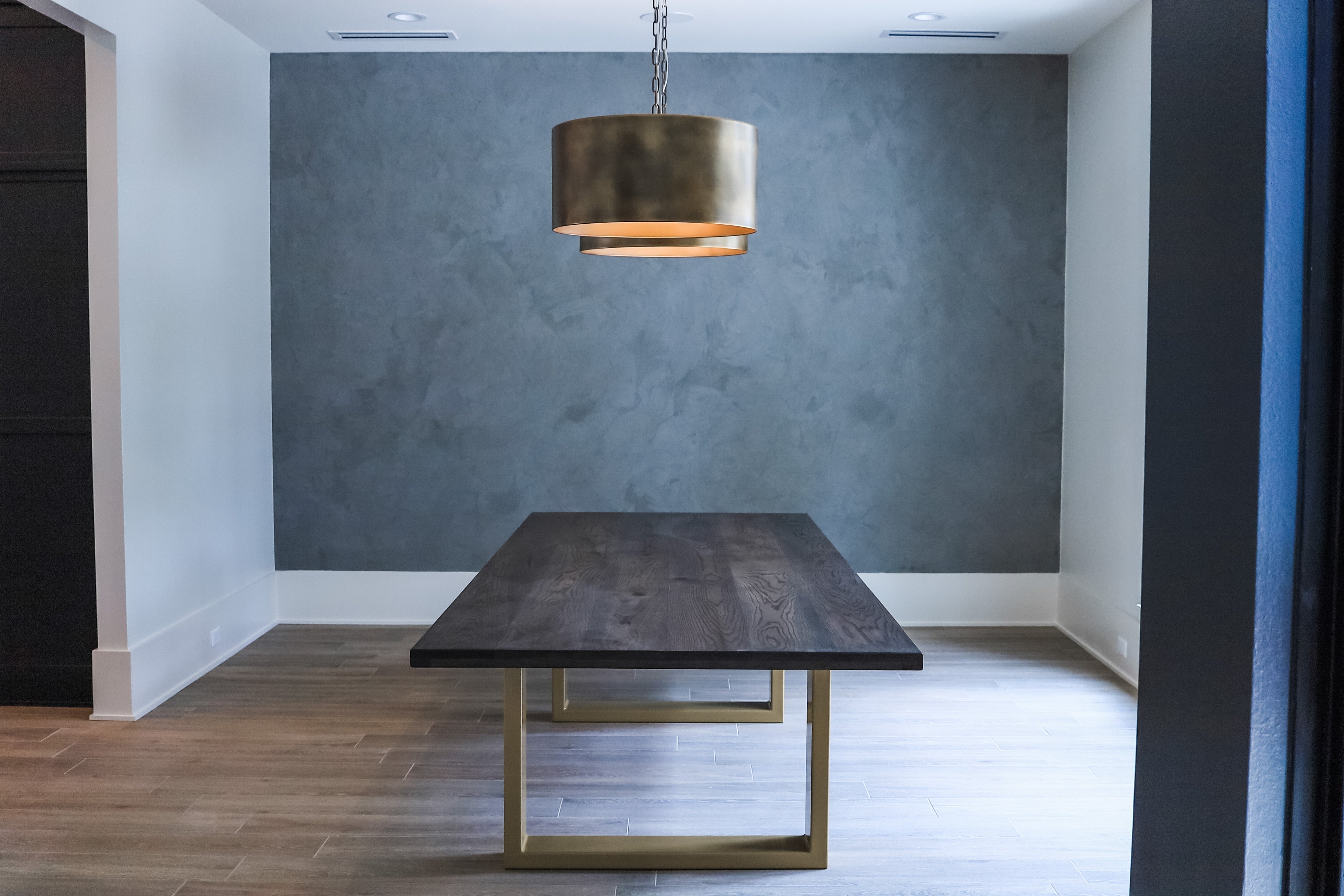 The Modern Noah Table