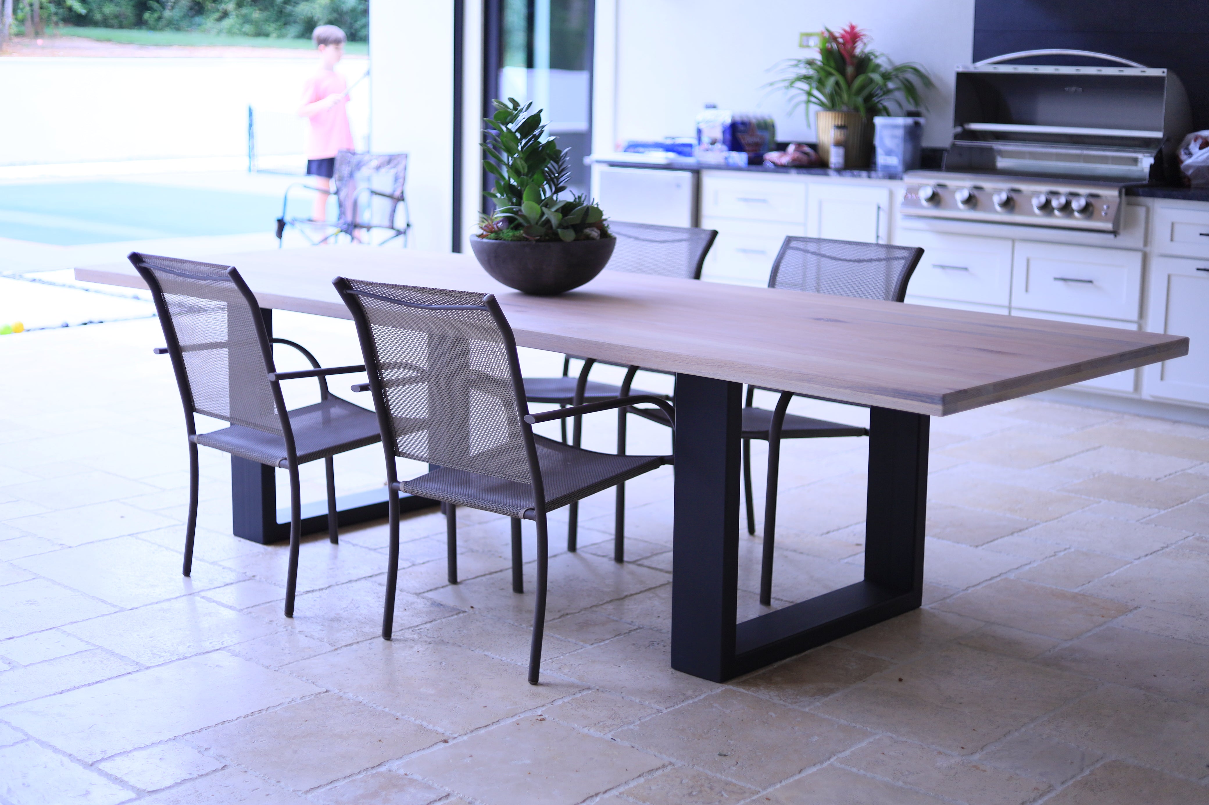 The Modern Noah Table